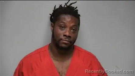 Mugshot of XAVIER R MCPHEE