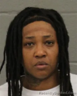 Mugshot of SHANQUAVIOUS FOSTER