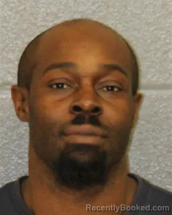 Mugshot of YANNICK MURRAY