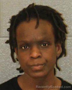 Mugshot of KIANDRA NASHAE DAVIS