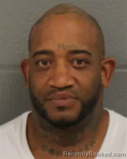 Mugshot of MONTAVIUS RAMON MILLER