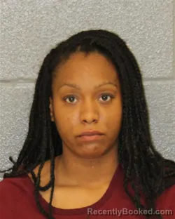 Mugshot of SARAH SYMONE THOMPSON