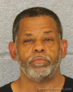 Mugshot of GREGORY LOVETTE HOLMES