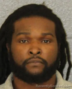 Mugshot of DESHON TYRAY THOMAS