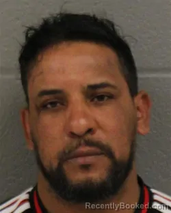 Mugshot of KLEBER VITOR DE SOUZA