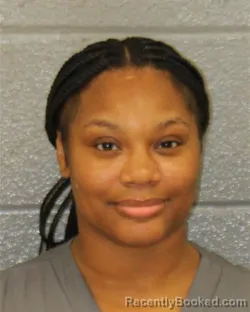 Mugshot of LAKAYE ANTRIA-TICARA WOODS