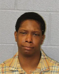 Mugshot of DONOVAN LENARD DICKS