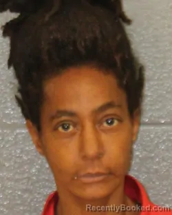 Mugshot of LESHARAH JOHNSON