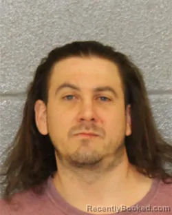 Mugshot of MATTHEW DAVIS