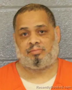 Mugshot of TYHE DAVON WARREN booked in Mecklenburg County, North Carolina on March 20, 2026