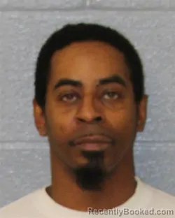 Mugshot of ROBJERRIC EVANS booked in Mecklenburg County, North Carolina on March 24, 2026