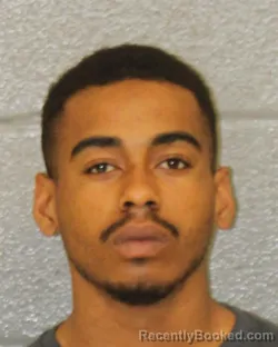 Mugshot of ZACHARY DEMONTE DRAKEFORD booked in Mecklenburg County, North Carolina on March 25, 2026