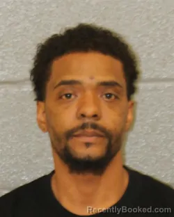 Mugshot of REUBEN MARQUIESE CARTER booked in Mecklenburg County, North Carolina on March 27, 2026