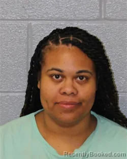 Mugshot of JAKHORIA LASHAWN PARISH booked in Mecklenburg County, North Carolina on March 27, 2026