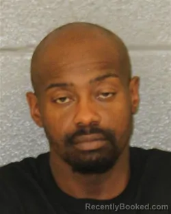 Mugshot of KENNETH DEANGELO FOARD booked in Mecklenburg County, North Carolina on March 27, 2026