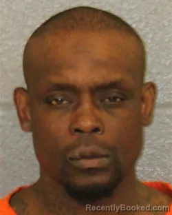 Mugshot of EMMANUEL T PATTERSON booked in Mecklenburg County, North Carolina on March 28, 2026