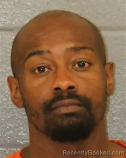 Mugshot of KENNETH DEANGELO FOARD booked in Mecklenburg County, North Carolina on March 29, 2026