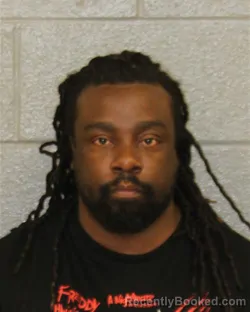 Mugshot of RODRIQUEZ VALDEZ BRISCOE booked in Mecklenburg County, North Carolina on April 2, 2026