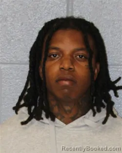 Mugshot of JAMAIS R WHITE booked in Mecklenburg County, North Carolina on April 2, 2026