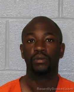 Mugshot of DERRIK LEON EVANS booked in Mecklenburg County, North Carolina on April 1, 2026