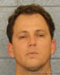 Mugshot of ROJEN RAFAEL ALVIAREZ-MARTINEZ booked in Mecklenburg County, North Carolina on April 3, 2026