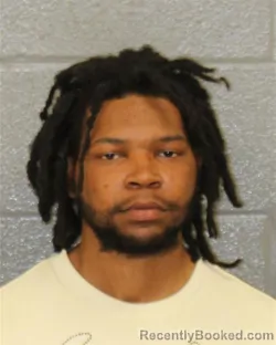 Mugshot of AHYLEEK LASHAWN CRUMP booked in Mecklenburg County, North Carolina on April 3, 2026