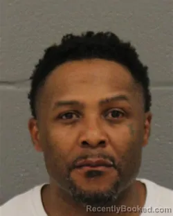 Mugshot of JOCKLUSS JEROME SANDLIN booked in Mecklenburg County, North Carolina on April 4, 2026