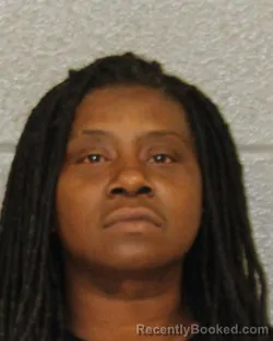 Mugshot of DOMINIQUE CURRY booked in Mecklenburg County, North Carolina on April 5, 2026