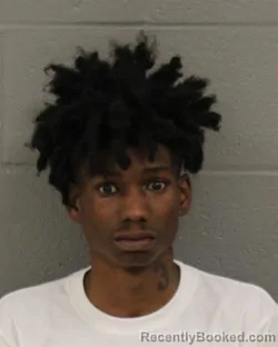 Mugshot of LAMONTE RAQUAN JOINES booked in Mecklenburg County, North Carolina on April 24, 2026
