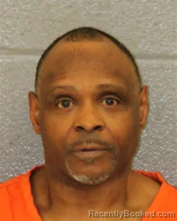 Mugshot of DAMON LAMOT BULLOCK booked in Mecklenburg County, North Carolina on April 3, 2026