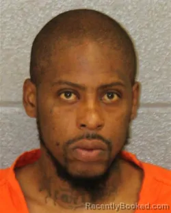 Mugshot of KENNETH MONDRELL KING booked in Mecklenburg County, North Carolina on May 16, 2026