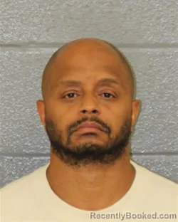 Mugshot of JAILIN DEMETRICE KNIGHT booked in Mecklenburg County, North Carolina on May 16, 2026