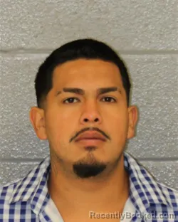 Mugshot of DUILIO RAUL MORENOFUENTES booked in Mecklenburg County, North Carolina on May 18, 2026