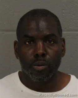 Mugshot of JONATHAN JEFFERSON DAVIS booked in Mecklenburg County, North Carolina on May 21, 2026