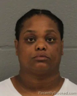 Mugshot of SHAKIYLA MICHELLE GREEN booked in Mecklenburg County, North Carolina on May 22, 2026