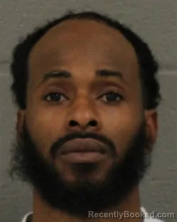 Mugshot of RAQUINN DEVANTE DAVIS booked in Mecklenburg County, North Carolina on May 24, 2026