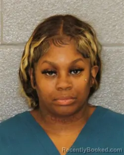 Mugshot of JASMINE SHARDE THOMAS booked in Mecklenburg County, North Carolina on May 27, 2026