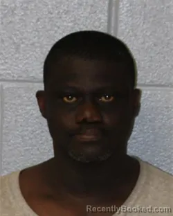 Mugshot of STEVEN MAURICE ROBINSON booked in Mecklenburg County, North Carolina on June 2, 2026