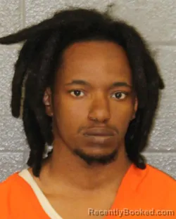 Mugshot of JATARIUS DAMOND MCCRACKING booked in Mecklenburg County, North Carolina on June 3, 2026