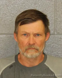 Mugshot of JONATHAN ERIC MUNN booked in Mecklenburg County, North Carolina on June 4, 2026