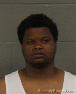 Mugshot of SHAQUILLE CHERRY booked in Mecklenburg County, North Carolina on June 8, 2026