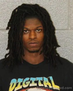 Mugshot of TRIVONE MARTIMER SIMPSON booked in Mecklenburg County, North Carolina on June 14, 2026