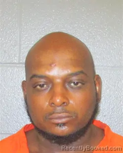 Mugshot of DEFRANKLIN SANCHEZ FARMER booked in Mecklenburg County, North Carolina on July 8, 2026
