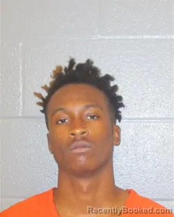 Mugshot of GEMARI LE'VONTA HARDIN booked in Mecklenburg County, North Carolina on July 9, 2026