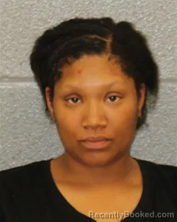 Mugshot of DEQUANDA RANESHIA PINCKNEY booked in Mecklenburg County, North Carolina on July 14, 2026