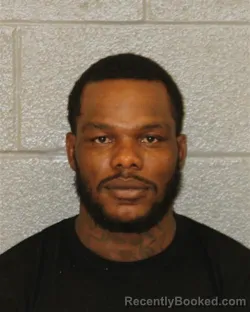 Mugshot of Daquial Lefranklin Simmons booked in Mecklenburg County, North Carolina on August 6, 2026