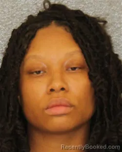 Mugshot of Daquavia Tyress Berry booked in Mecklenburg County, North Carolina on August 6, 2026
