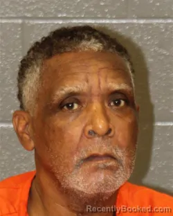 Mugshot of Ronald Donell Lennon booked in Mecklenburg County, North Carolina on August 6, 2026