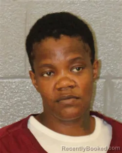 Mugshot of Quiana Lashea Davis booked in Mecklenburg County, North Carolina on August 29, 2026