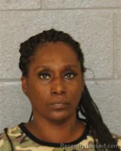 Mugshot of Johnique Neshay Peay booked in Mecklenburg County, North Carolina on September 30, 2026